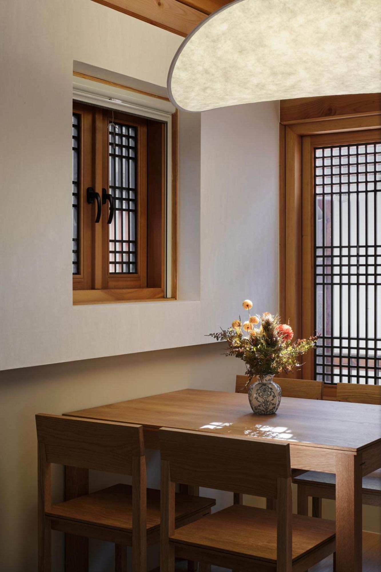 The Korean Traditional Hanok In Downtown Seoul For Convenient Public Transportation - Seoul Ari Exteriör bild