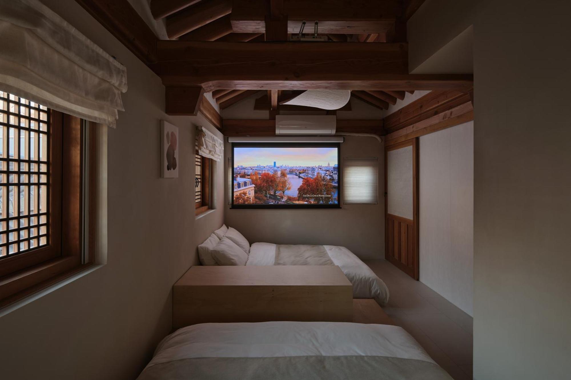 The Korean Traditional Hanok In Downtown Seoul For Convenient Public Transportation - Seoul Ari Exteriör bild